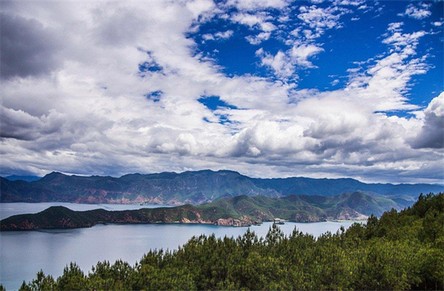 泸沽湖自驾游-去看最美的泸沽湖