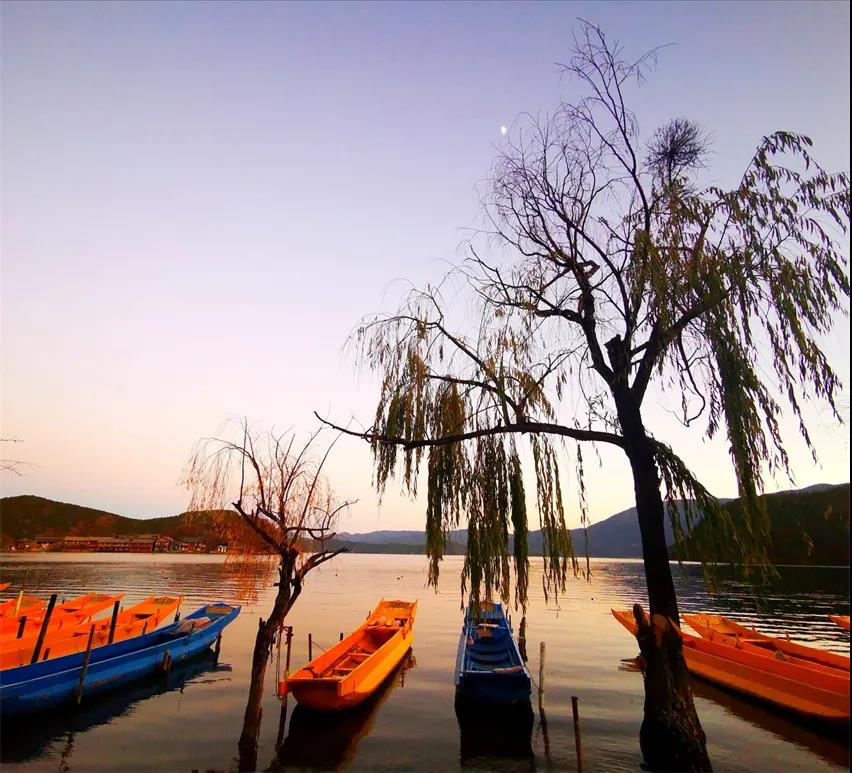 泸沽湖